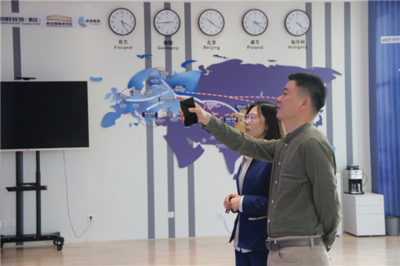 英国陕西商会参访中欧班列 助力陕西企业“走出去”推动陕西货物进出口